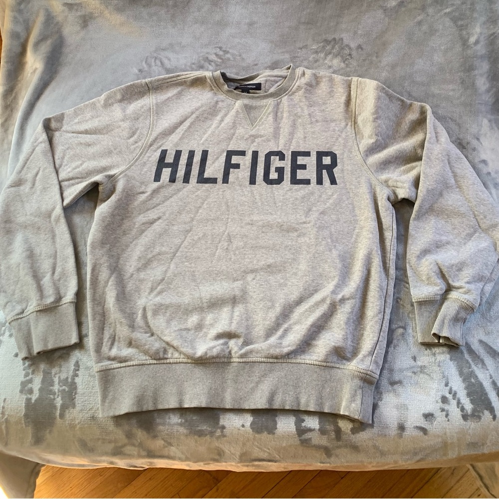 Tommy Hilfiger Gray Crewneck